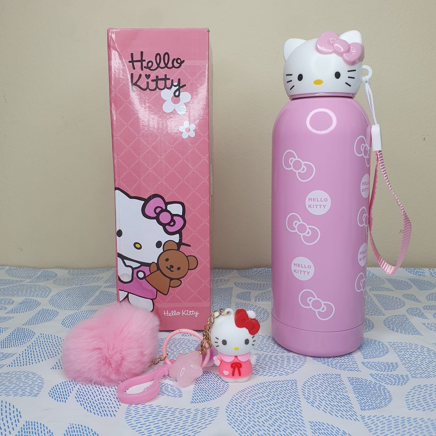 Hello Kitty Insulated Water Bottle for Kids – with Keychain (Pink) 400ml