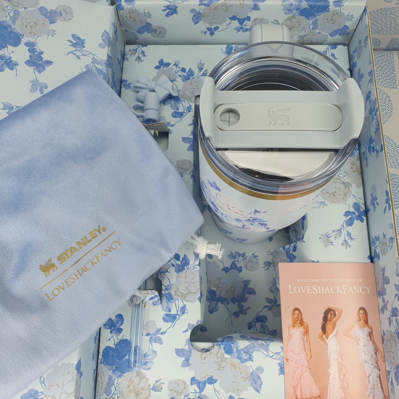 Stanley LoveShackFancy EverbloomingRosettes Tumbler – 20oz - Image 2