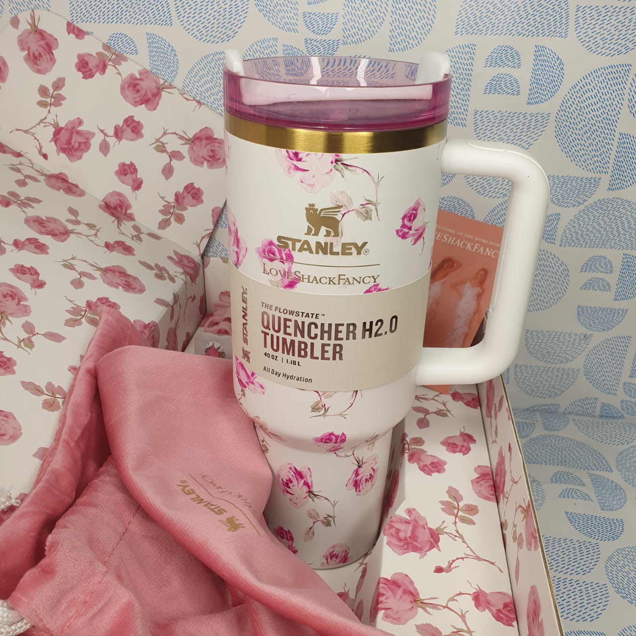 Stanley LoveShackFancy Ribbon Rosa Tumbler – 40oz - Image 4