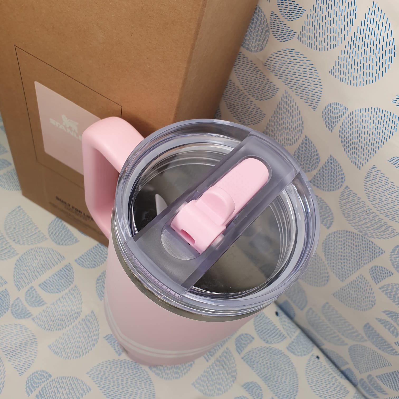 Stanley Protour Flip Straw Baby Pink Chevron 40oz Tumbler - Image 3