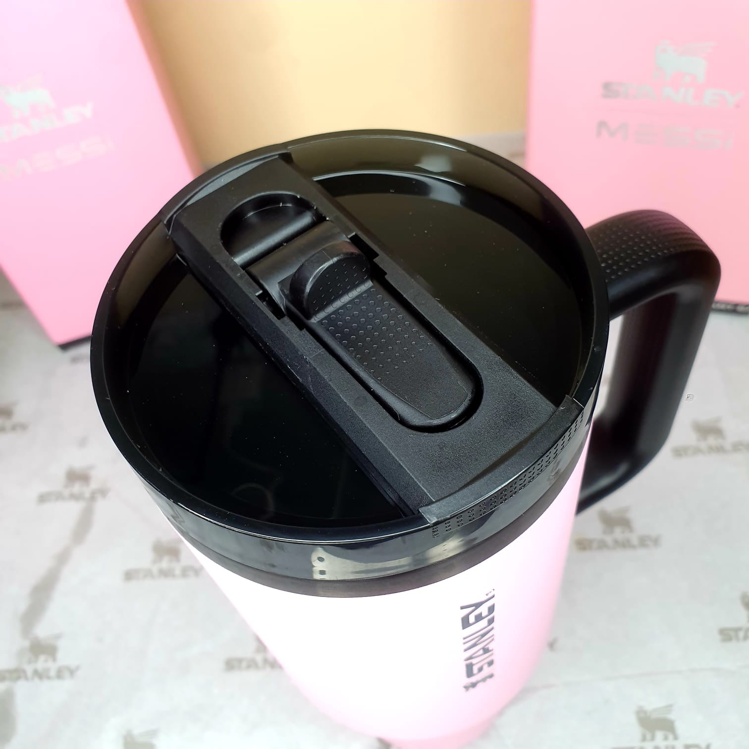 Messi x Stanley FlipStraw Pink Tumbler-400oz - Image 5