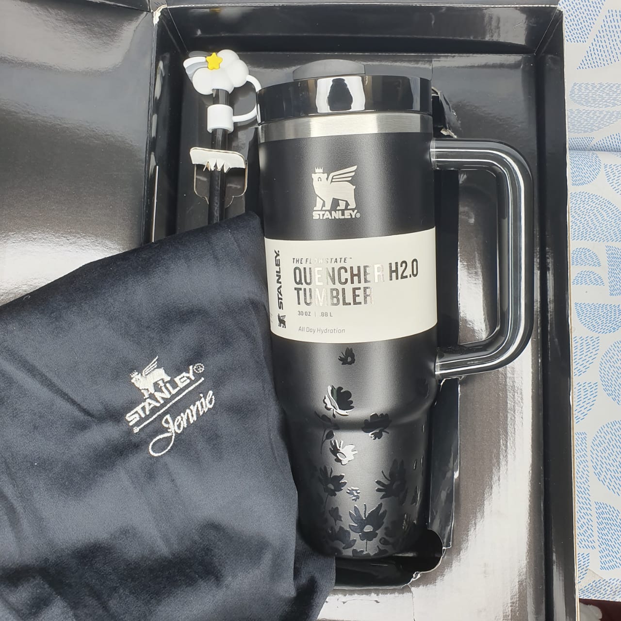 Stanley x Jennie Quencher Luxe Tumbler | 30 oz - Image 2