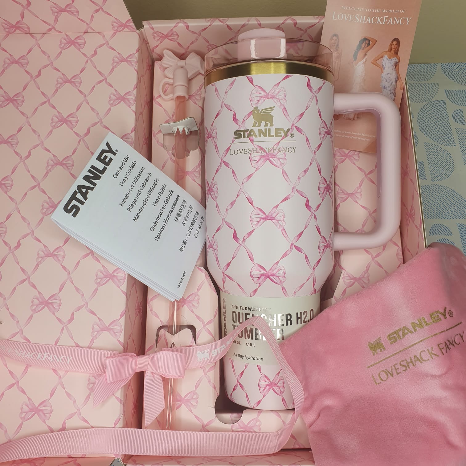 Stanley LoveShackFancy Baby Bow Pink Peppermint Tumbler – 40oz