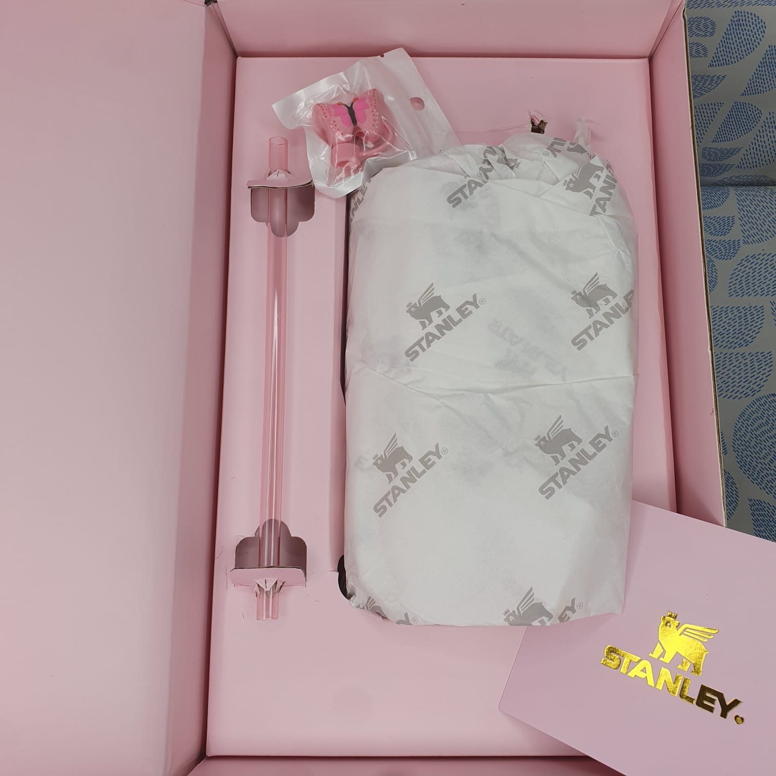 Stanley Valentine’s Day Pink Velvet Cake Flowstate Tumbler | 20 OZ - Image 6