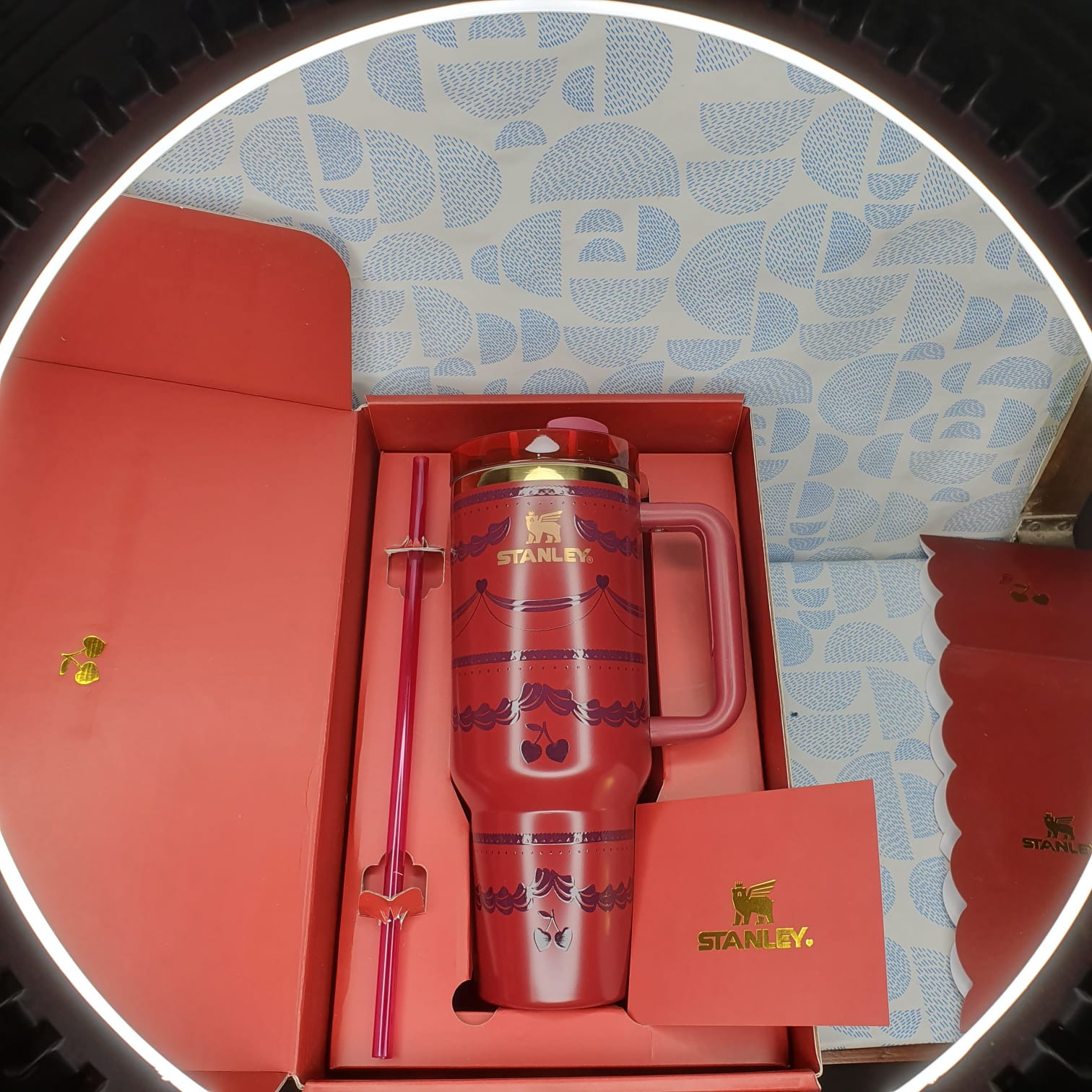 Stanley Valentine’s Day Red Velvet Cake Flowstate Tumbler | 40 OZ - Image 3