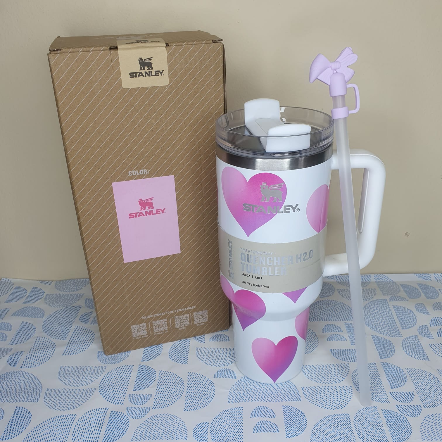 Stanley Valentine's Day Frost Gradient Purple and Pink 40 oz Tumbler - Image 2