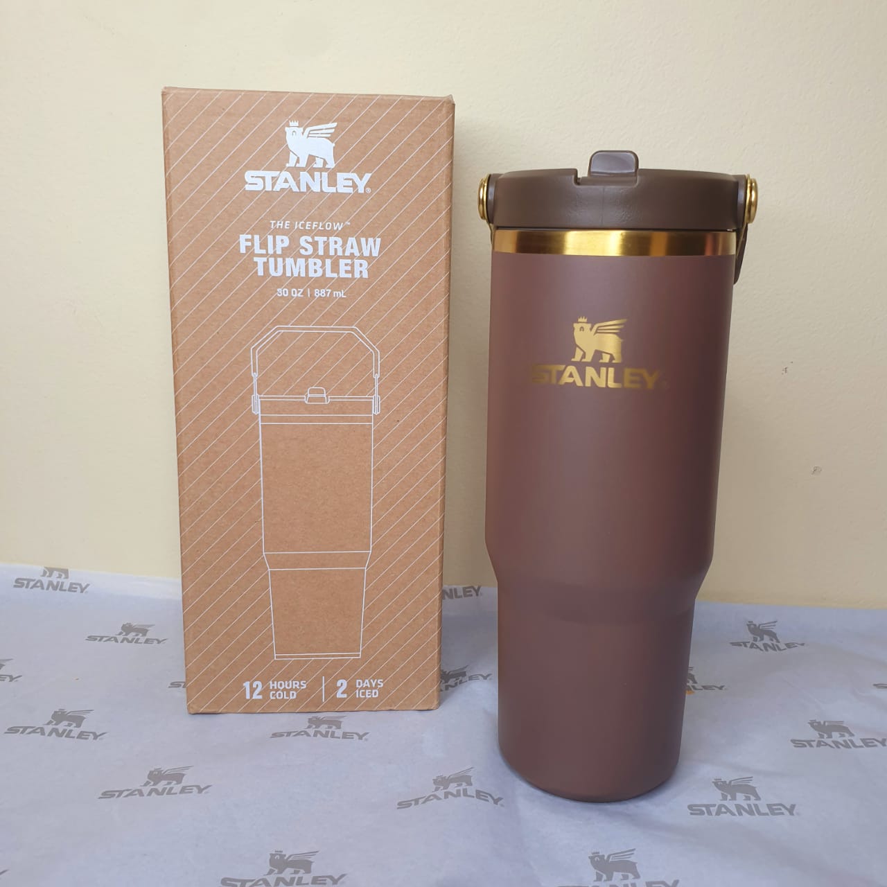Stanley FlipStraw Espresso Gold Leakproof Tumbler – 30oz - Image 2