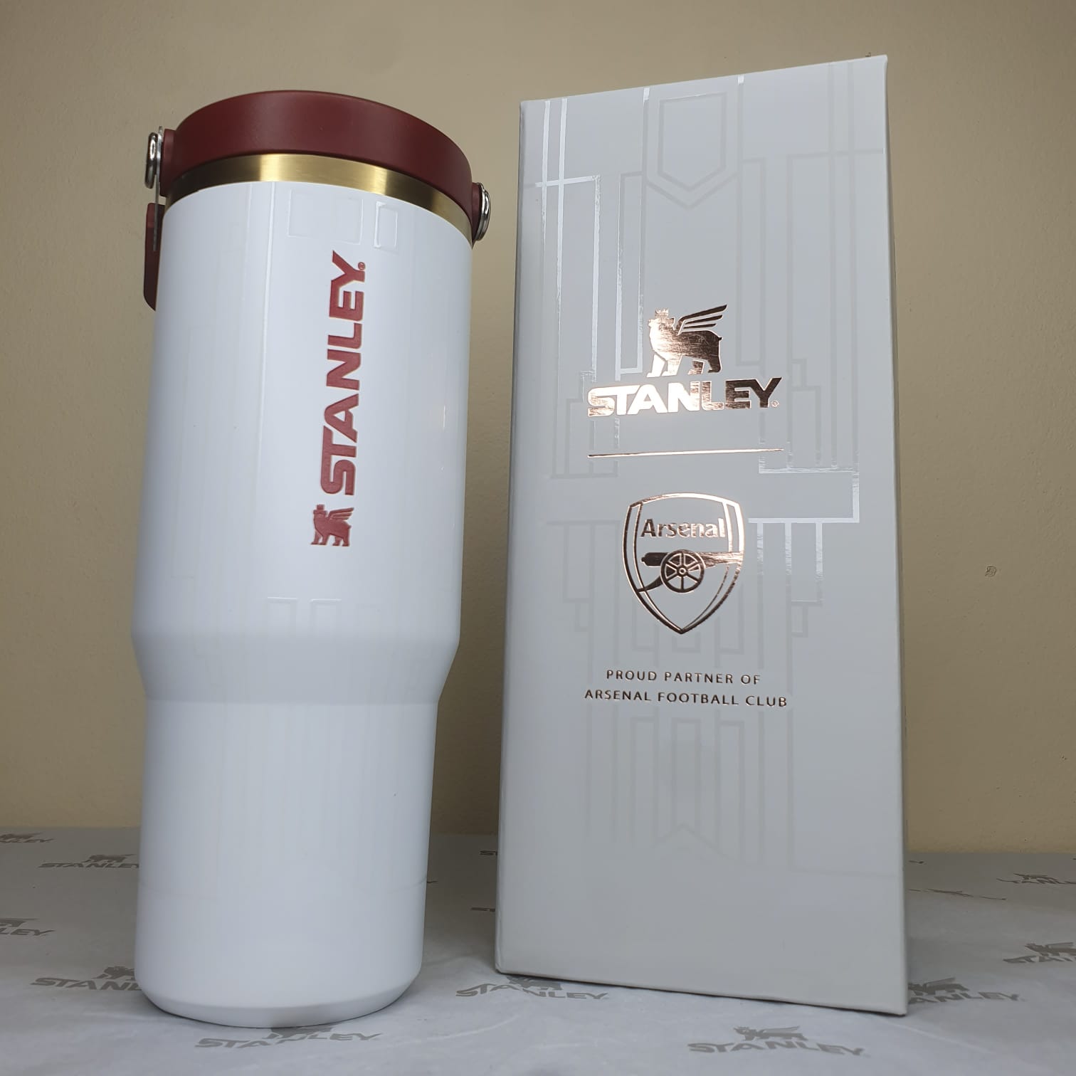 Stanley X Arsenal FlipStraw Stainless Steel Insulated Cup 30oz - Image 5