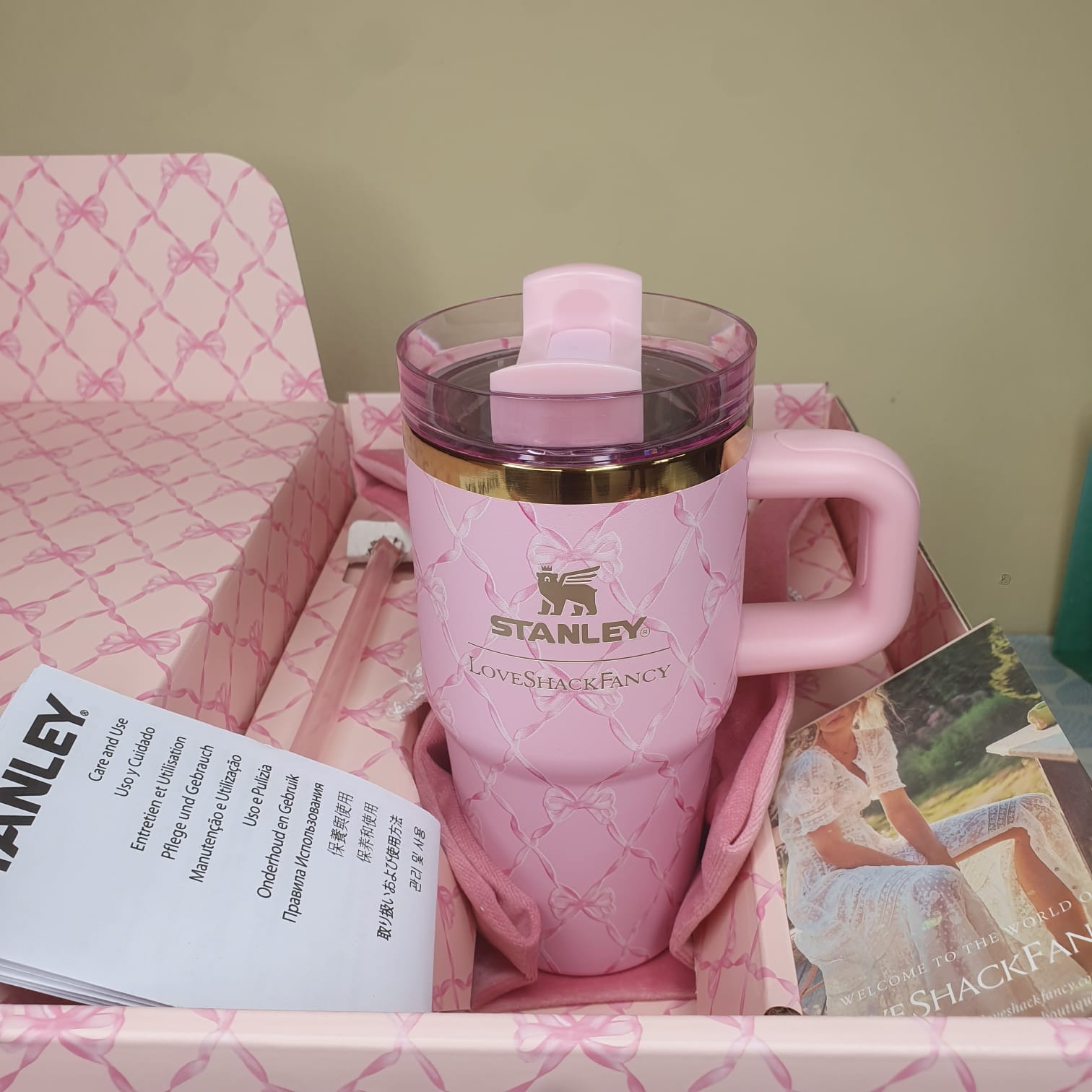 Stanley LoveShackFancy Baby Bow Pink Peppermint Tumbler – 20oz - Image 2