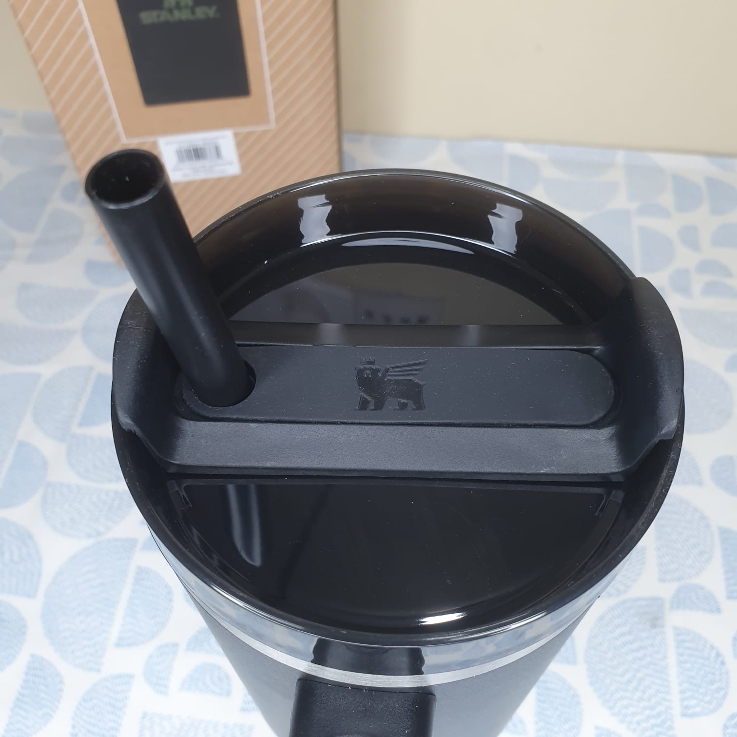 Stanley Black Flowstate Tumbler – 40oz - Image 3